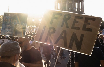 Major Cracks Widening Under Iranian&nbsp;Regime